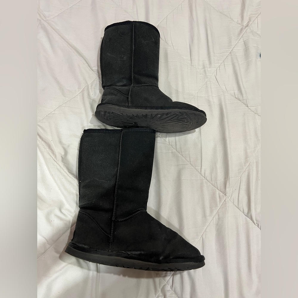 Uggs women 7 boots